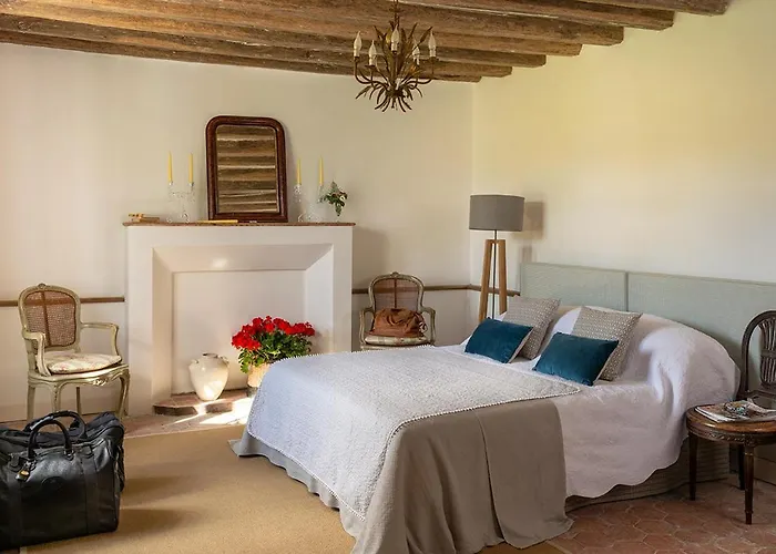 Casa vacanze Pet Friendly, Spacious On The Courtomer Estate, Normandy *