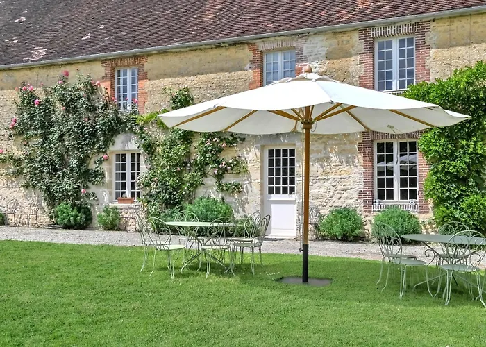 Pet Friendly, Spacious On The Courtomer Estate, Normandy *